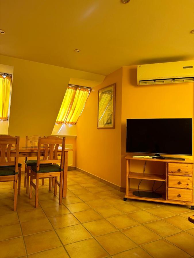 Apartment Roman Villa Hévíz Екстериор снимка